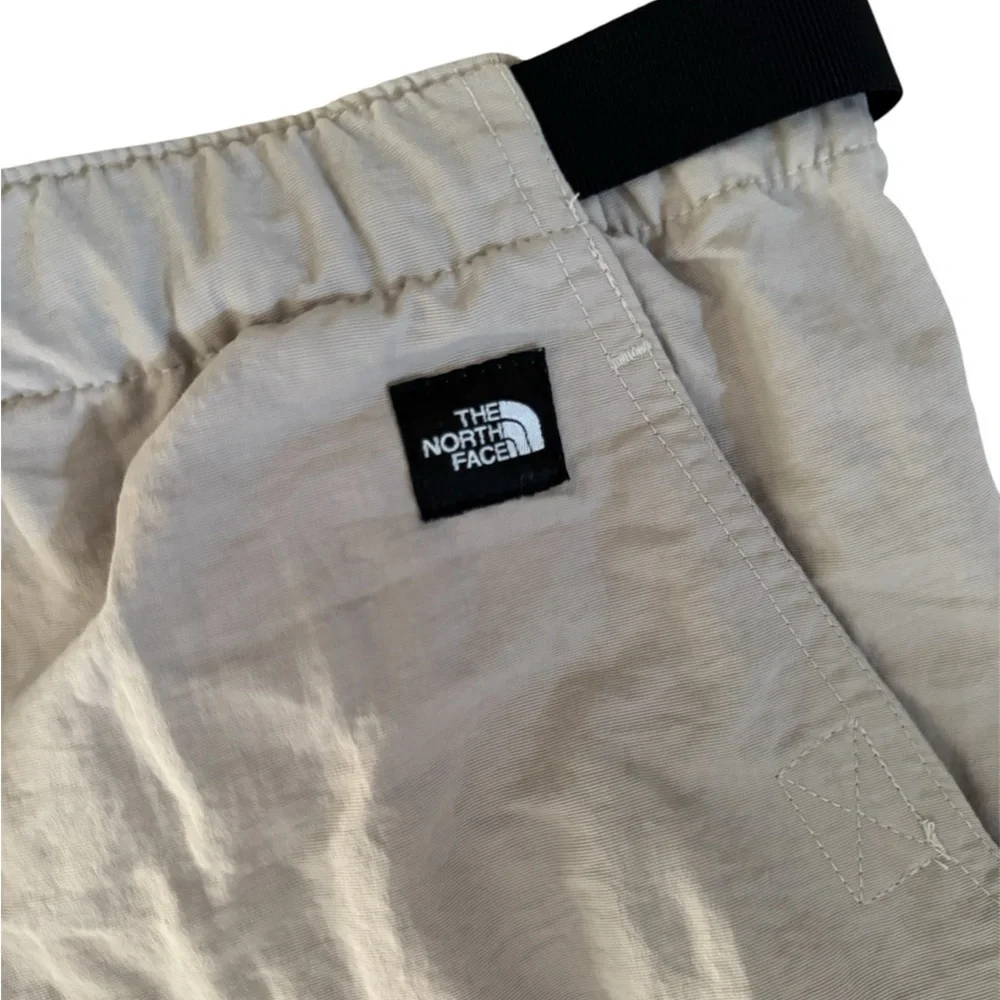 The North Face Nylon Hiking Shorts Tan Cargo Belted Utility Outdoor Medium